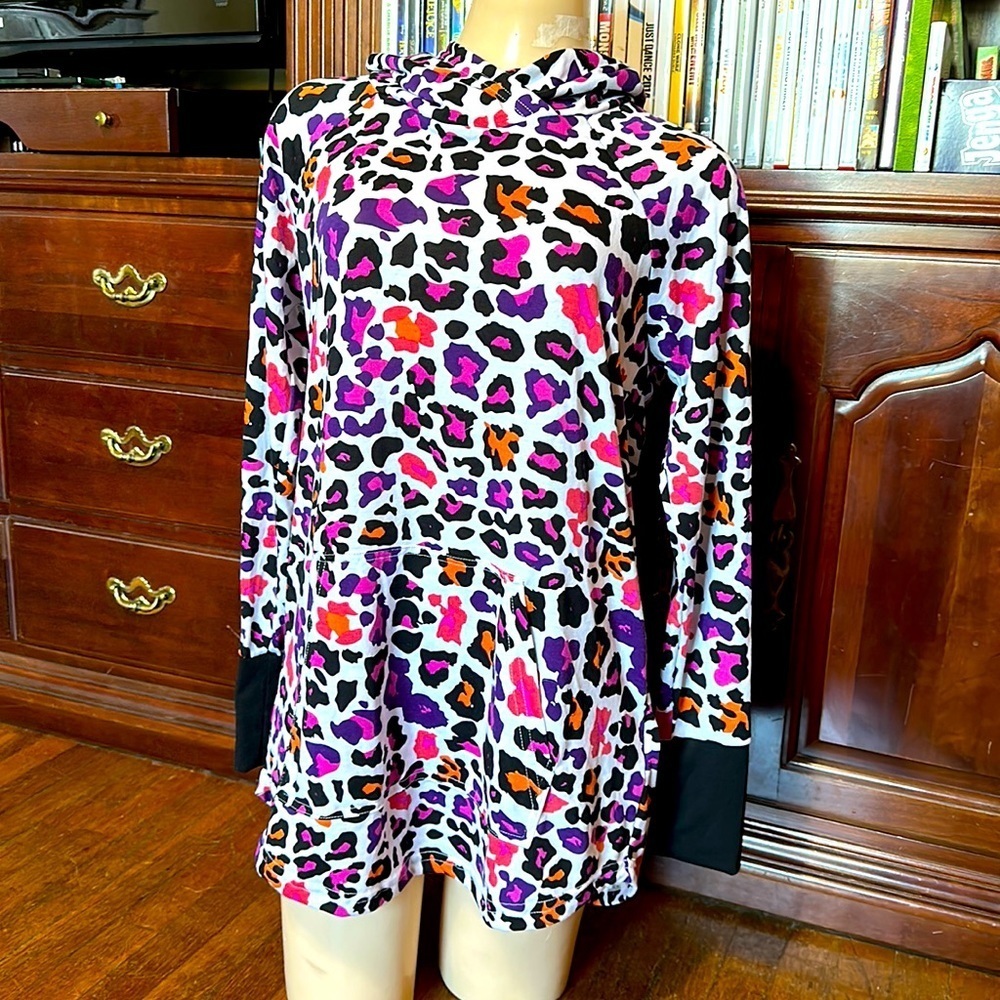 LuLaRoe “Amber” Cheetah Print Popover Hoodie, Medium, NWOT